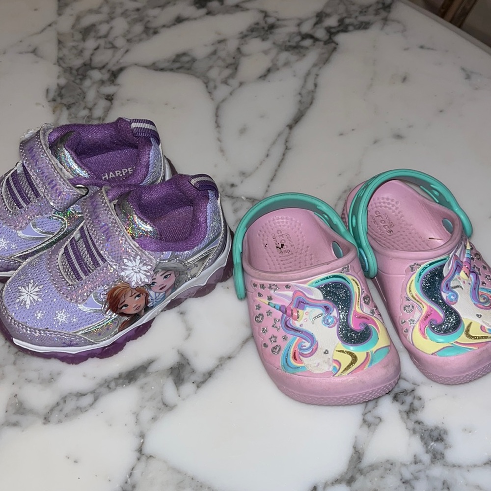 2 pair kids size 5 shoes- Crocs and Disney frozen light up sneakers